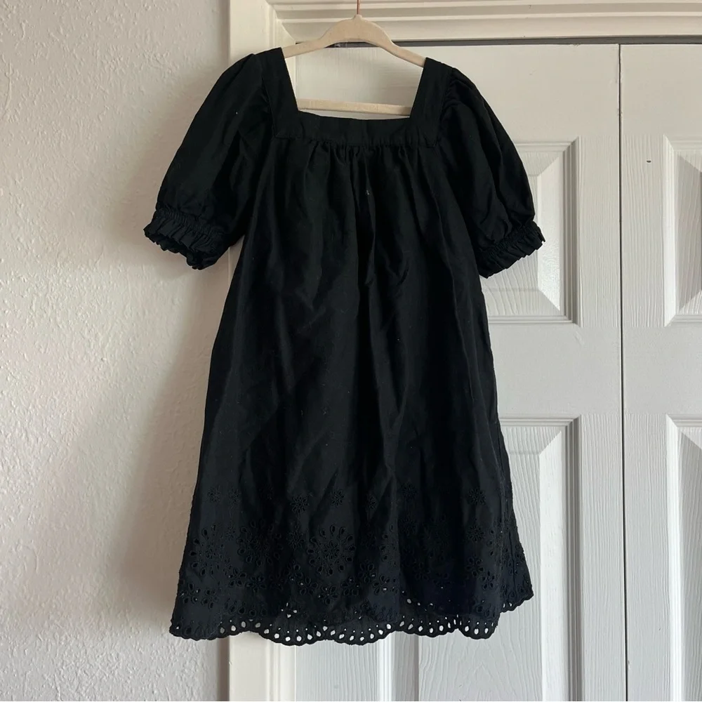 Gap Kids Girls 4-5 Black Puff Sleeve Eyelet Dress